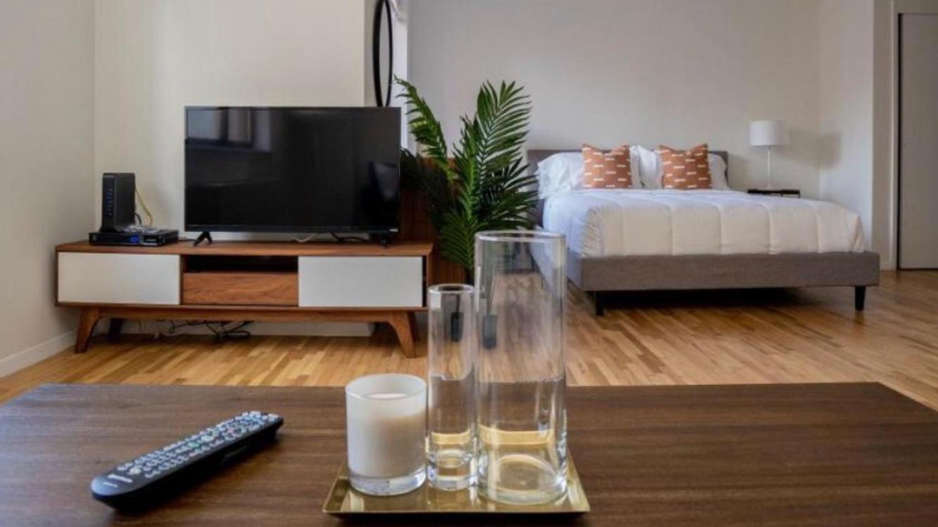 Black Tower In Centrum Apartment